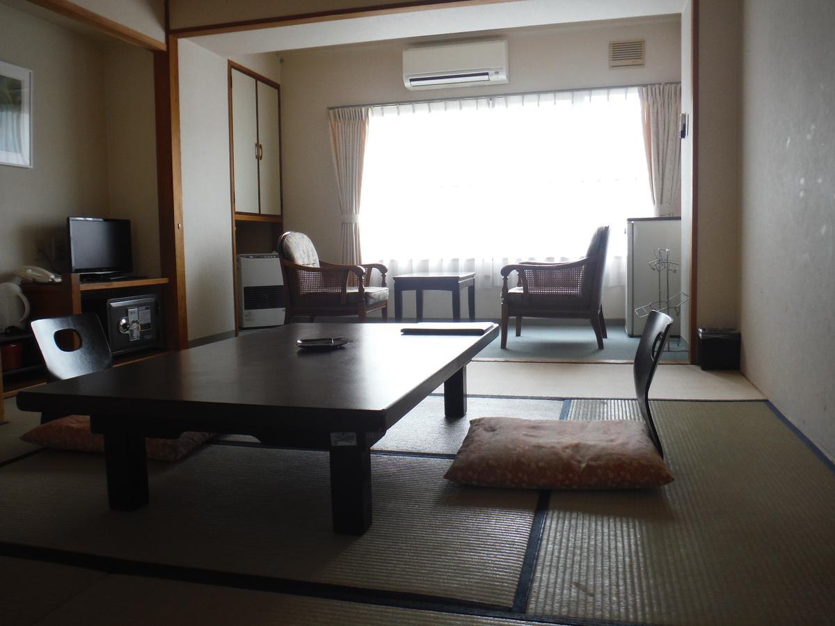 Hotel Sankeien Sapporo Dış mekan fotoğraf